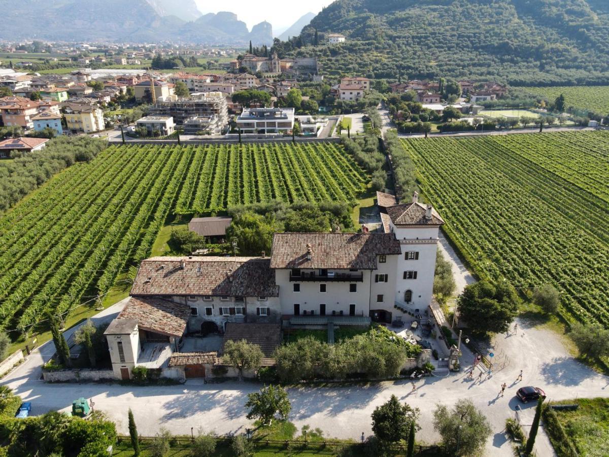 Residence La Colombera Riva del Garda Bagian luar foto