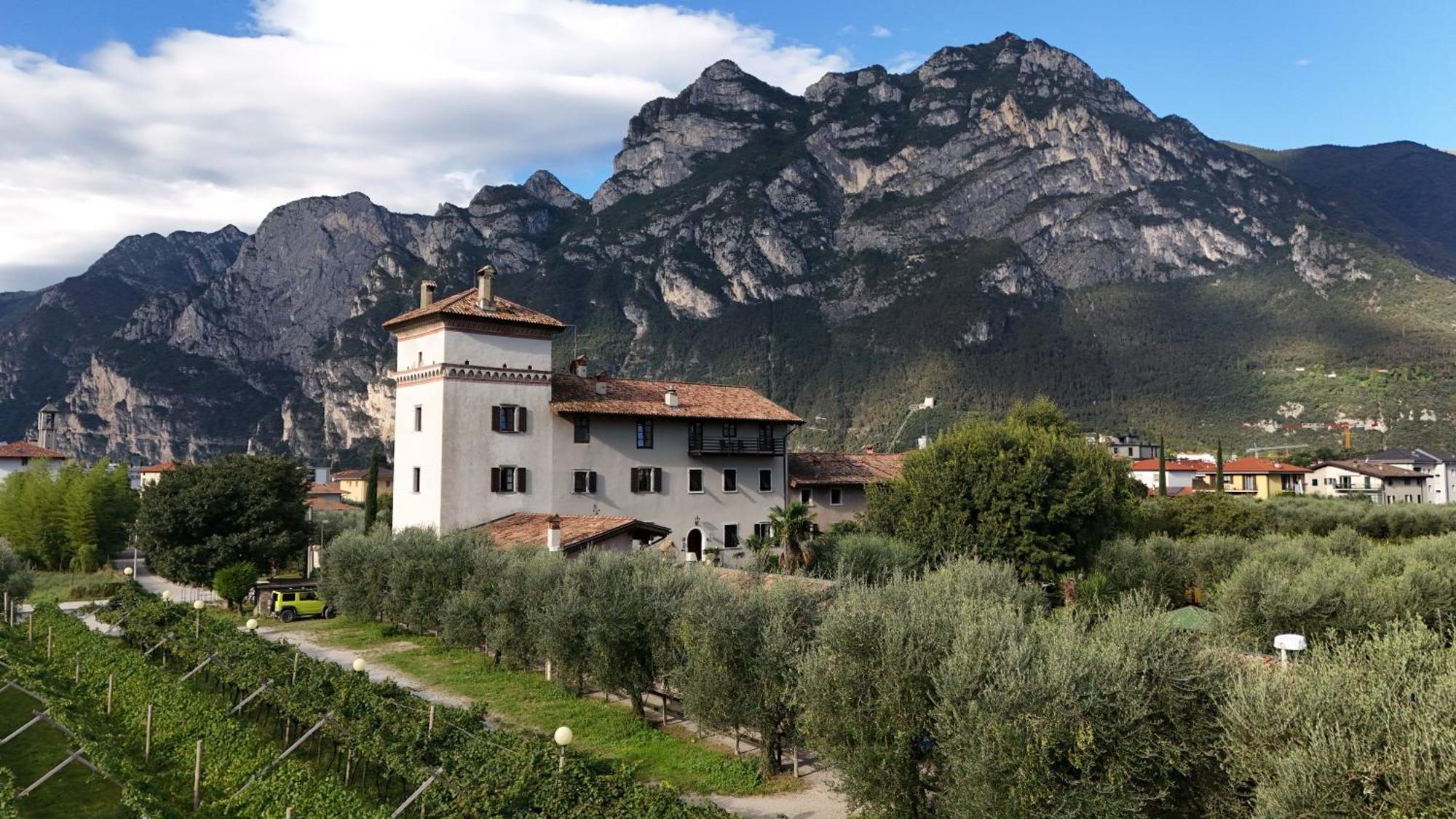 Residence La Colombera Riva del Garda Bagian luar foto